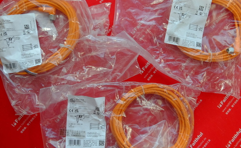 Ifm EVT004 IFM with socket connection cable ADOAH040VAS0005E04