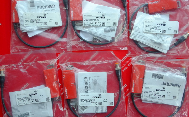 Euchner 111747 EUCHNERCES-AP-CL2 non-contact safety switch CES-AP-CL2-AH-SB-111747 M12 pin 5 PUR material not used