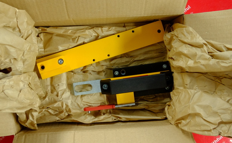 Euchner 057734 EUCHNERNZ-A door latch RIEGEL NZ-A, suitable for NZ.VZ and NZ.VZ.VS series safety switches