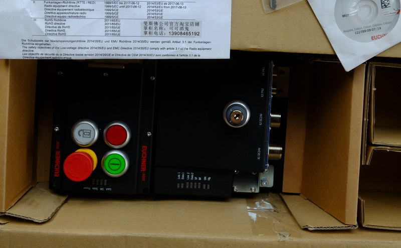 Euchner 136429 EUCHNER locking kit MGB-L1HEB-PNA-R-136429, spring-force locking, equipped with 5 control devices, 7/8 "and M12 plug