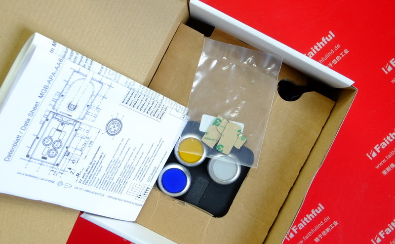 Euchner 110549 EUCHNER locking kit MGB-L2H-APA-L-110549, electromagnetic locking, with 3 buttons, including label carrier, M12 plug for authorization switch