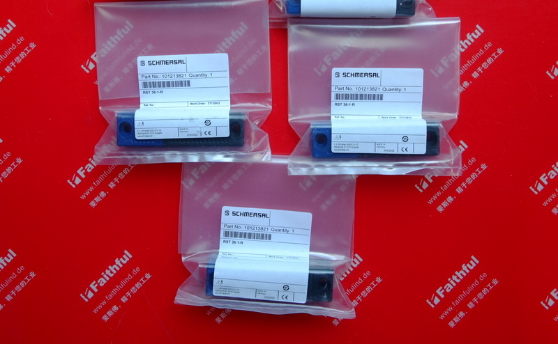 Schmersal 101213821 SCHMERSAL actuator RST 36-1-R