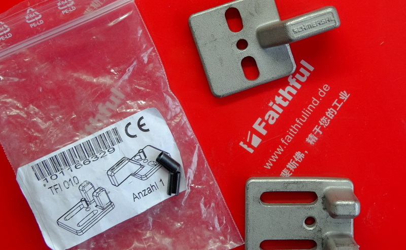 Schmersal 101166329 SCHMERSAL center adjustment device TFI-010
