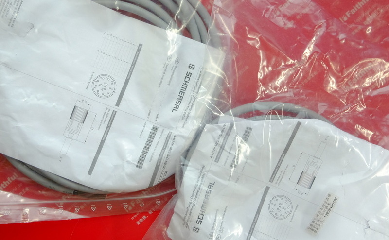 Schmersal 101208520 SCHMERSAL pre-routed cable A- K12P-M23-S-G-5M-GY-1-X-X-1-2568/2965