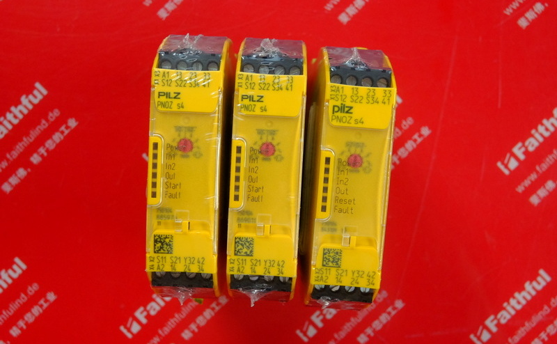 Pilz 750104 PILZ Safety Relay Module PNOZ s4 24VDC 3n/o 1n/c