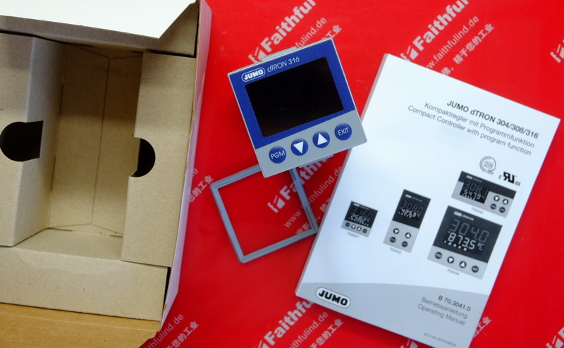 Jumo 00475033 JUMO compact controller 703041/181-000-25/000 dTRON 316 with program function