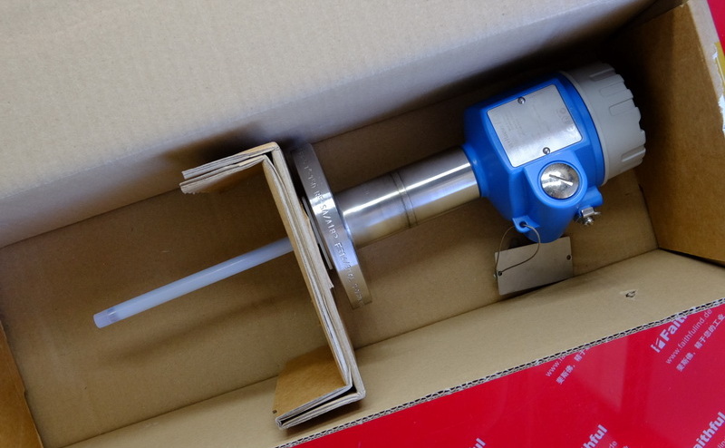 E H FTI51-JAA1ACK83A1D ENDRESS HAUSER Capacitive Level Switch Endress Hauser L = 150mm FEI58