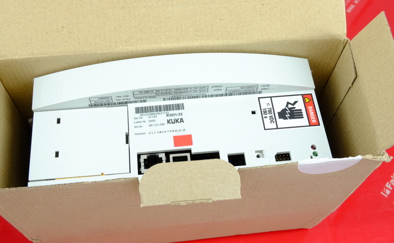 Kuka 00-122-286 KUKA new servo drive KSD1-32 E93DA113I4B531 00122286