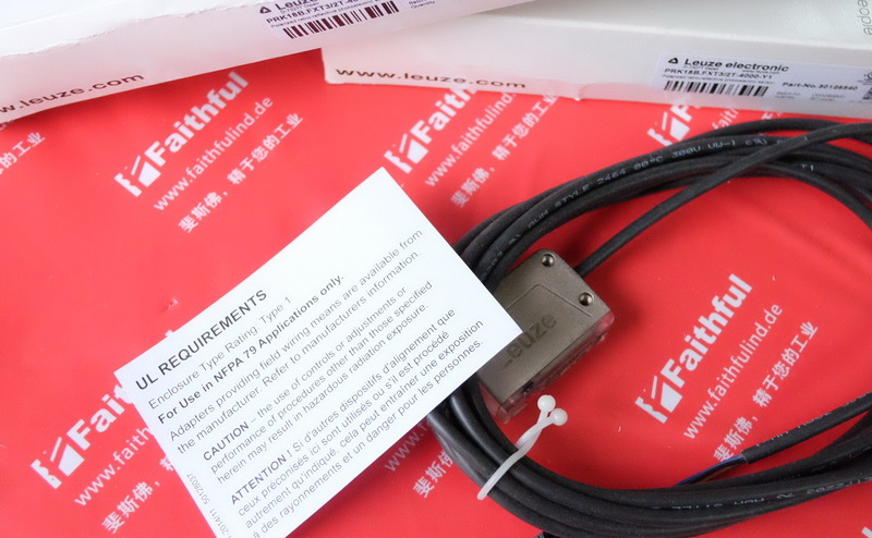 Leuze 50128540 LEUZE Mirror Reflective Photoelectric Sensor with Polarizing Film Mirror PRK18B.FXT3/2T-4000-Y1
