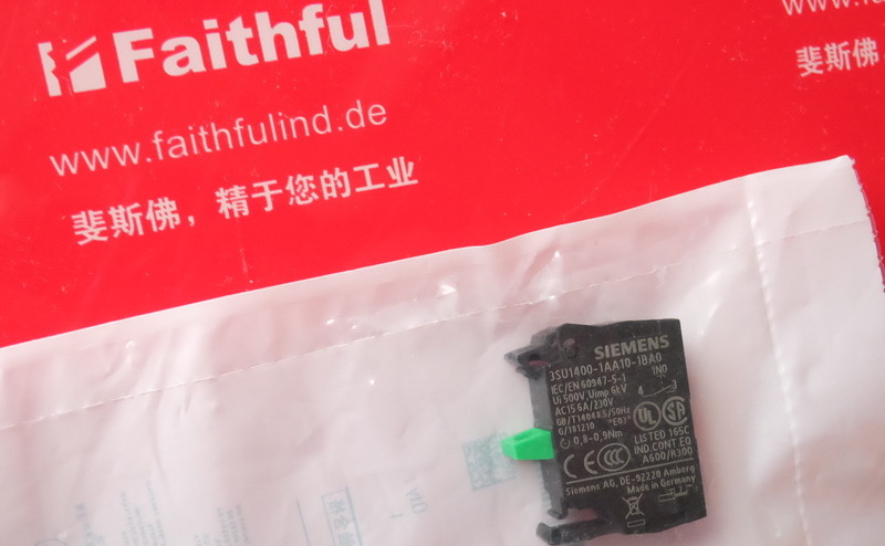 Siemens 3SU1400-1AA10-1BA0 SIEMENS auxiliary contact