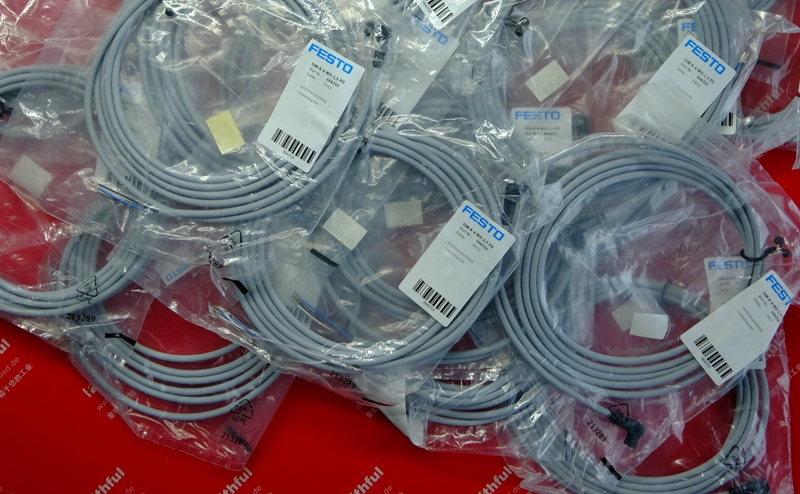Festo 164252 FESTO connection cable SIM-K-4-WD-2,5-PU