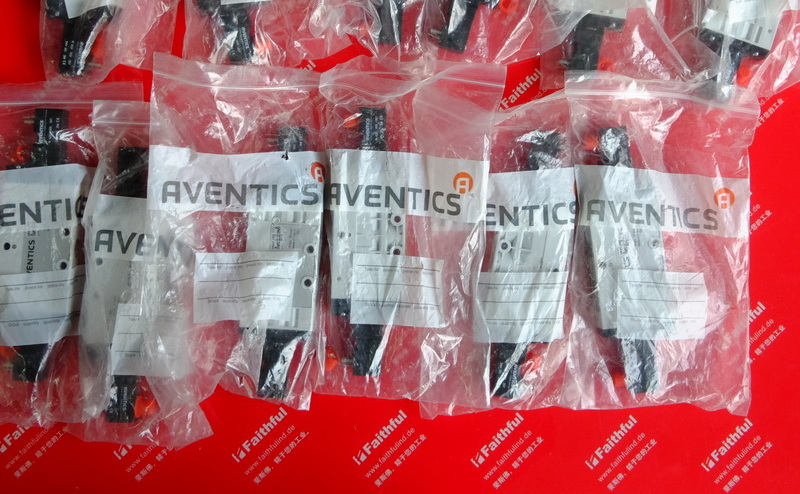 Aventics 0820059111 AVENTICS three position five way directional valve Emerson TC15 EMERSON