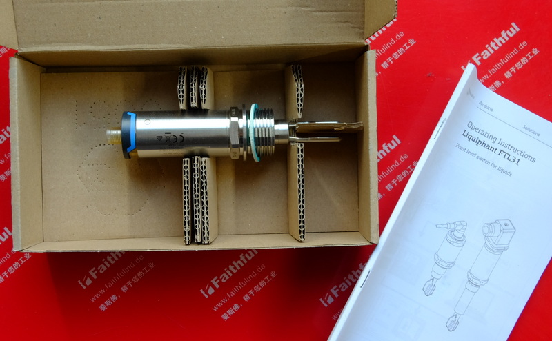 E H FTL31-AA4M2AAWBJ ENDRESS HAUSER new tuning fork level sensor Liquiphant